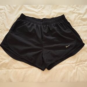 NIKE DRIFIT shorts